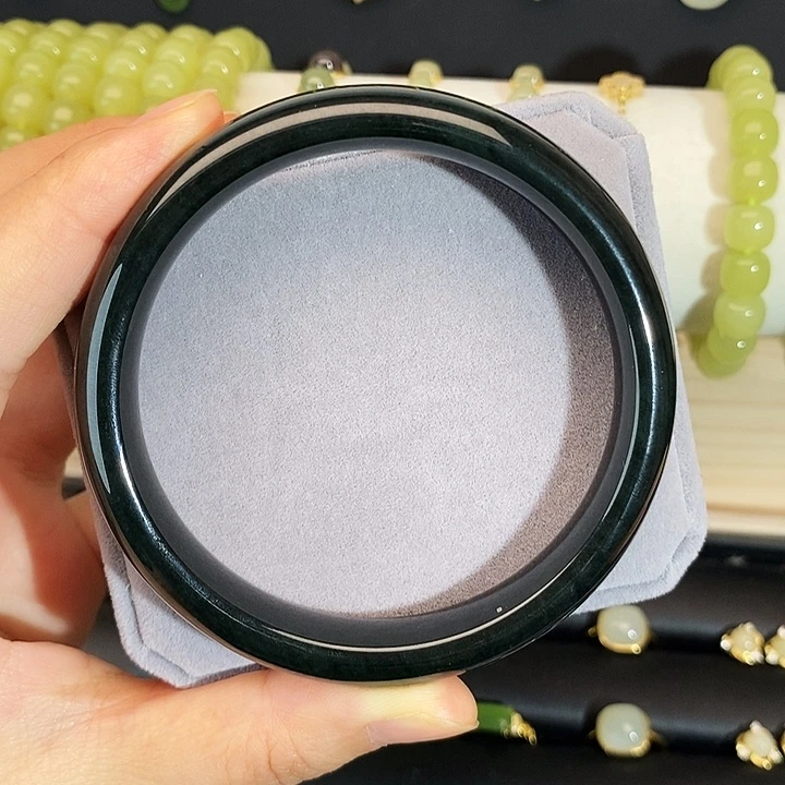 和田玉未镶嵌手镯圈口60