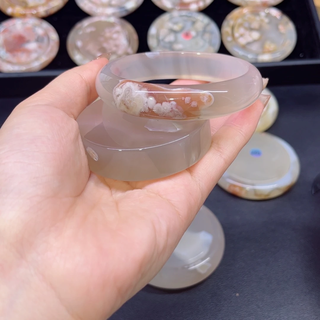 手镯玛瑙/玉髓未镶嵌60