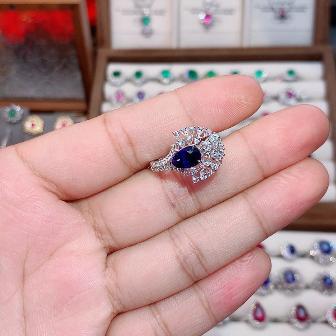18K金镶嵌蓝宝石戒指1.53ct/七天无理由