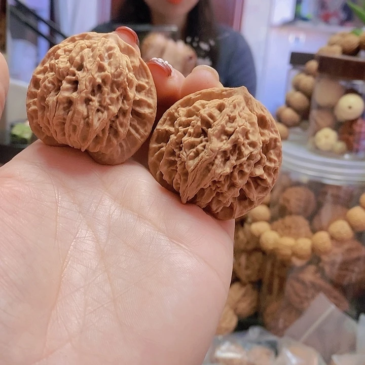 【闪购商品】文玩核桃把件43蟠龙纹