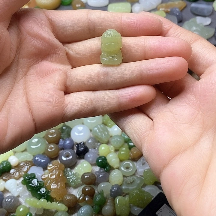 未镶嵌和田玉挂件不想佛