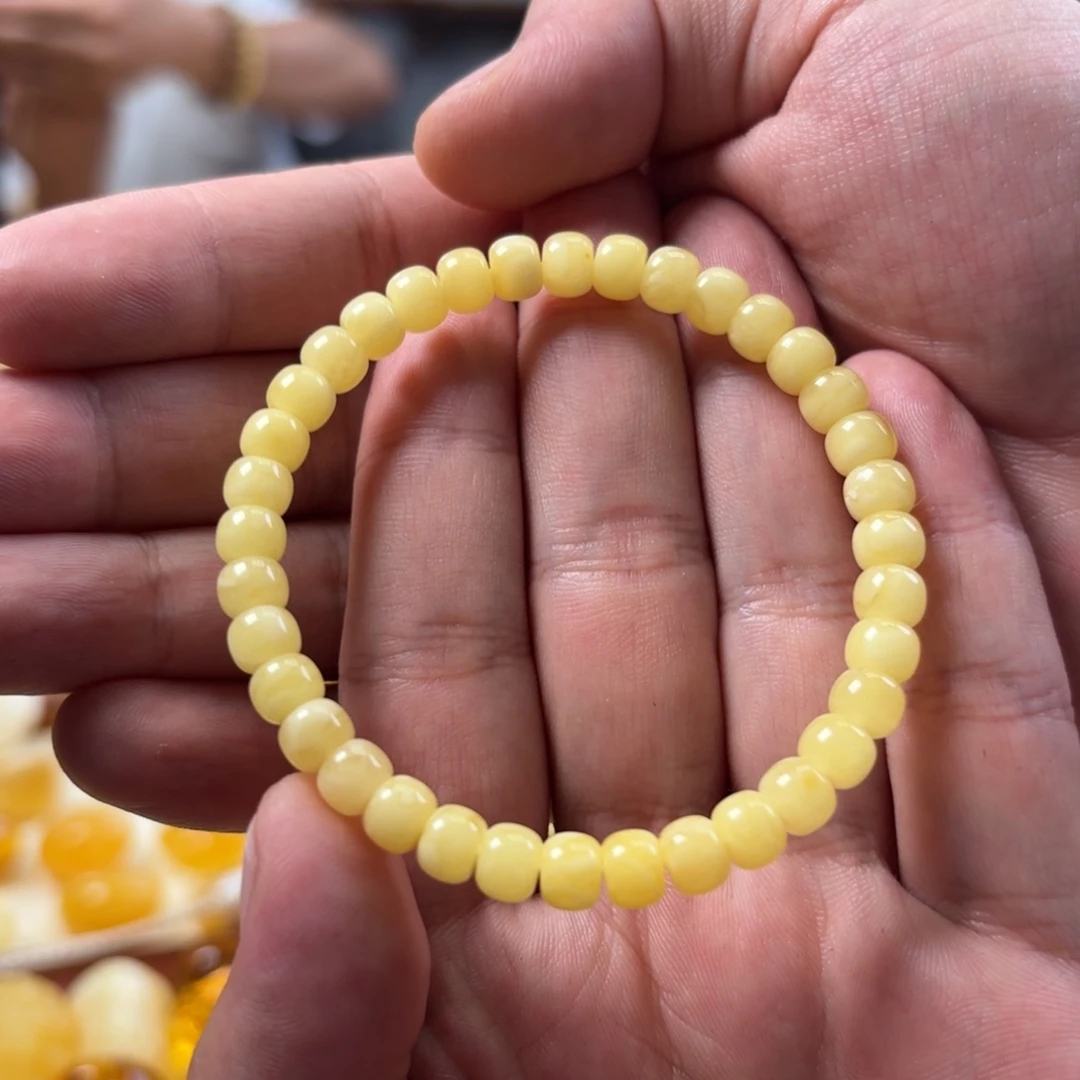 未镶嵌琥珀裸石手串