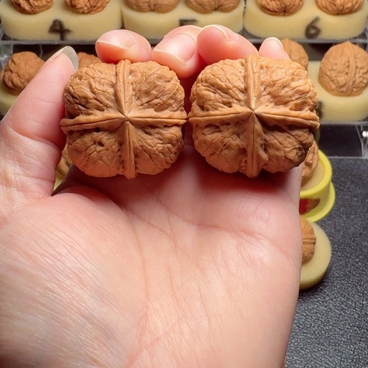 文玩核桃把件25号车