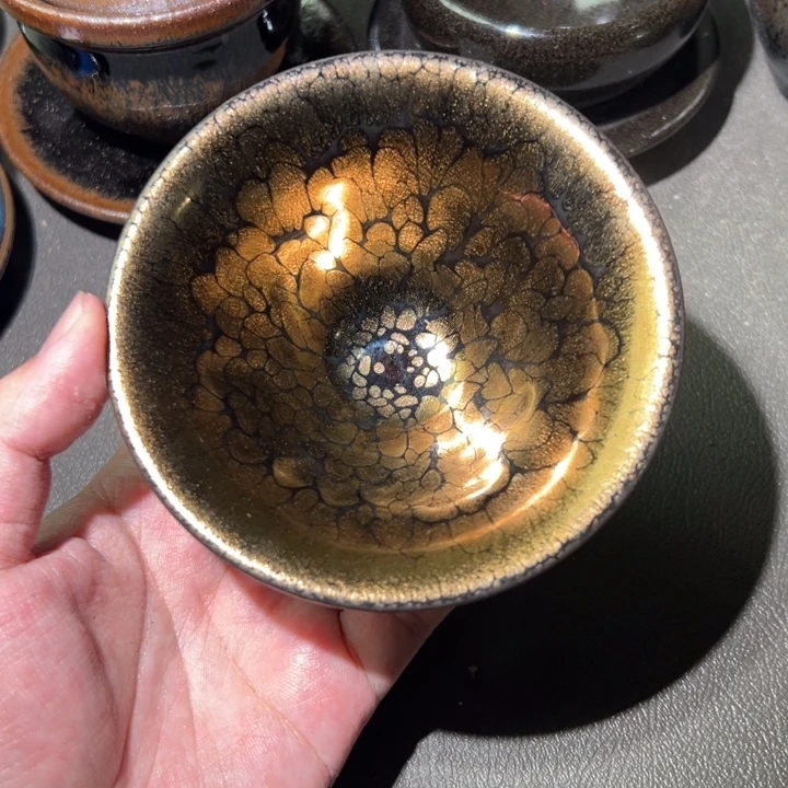 用***1茶盏我们也在这里吃早餐