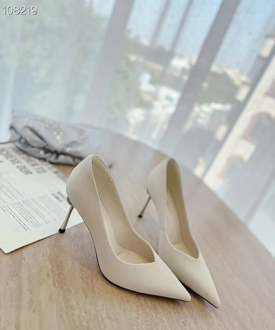 女士裸色手工尖头春季细跟高跟鞋性感橡胶百搭气质白色时尚