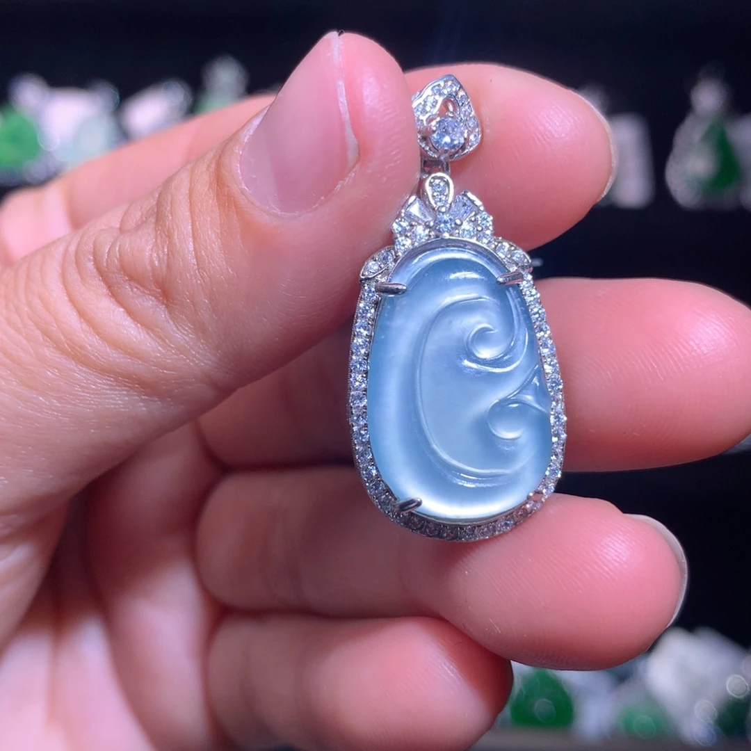 【闪购商品】颈饰银S925镶嵌翡翠天然翡翠