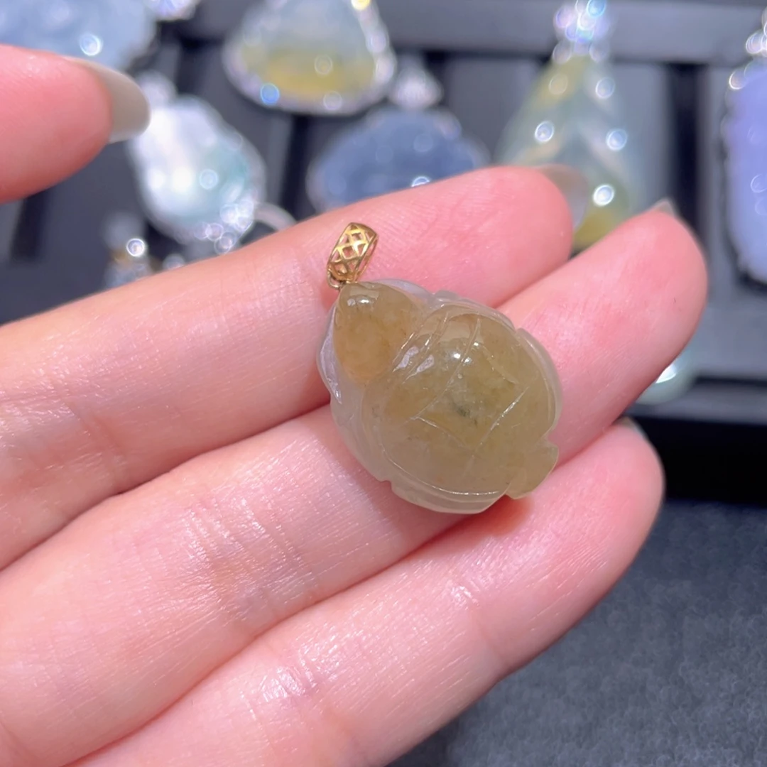 颈饰18K金镶嵌翡翠翡翠