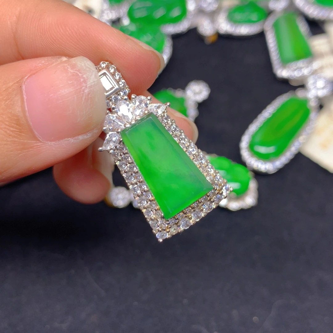 翡翠银S925镶嵌颈饰