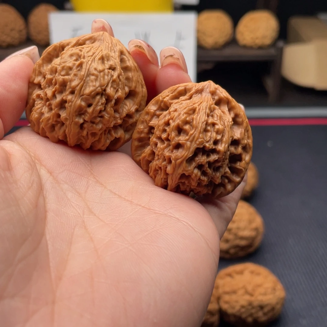 孤***丨文玩核桃吊坠南疆华