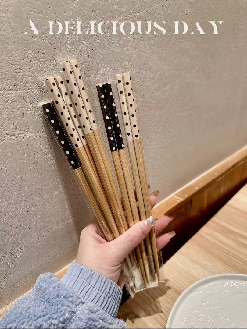 赫本风网红家用竹制筷子高档波点竹筷家庭分餐一人一筷24cm防霉