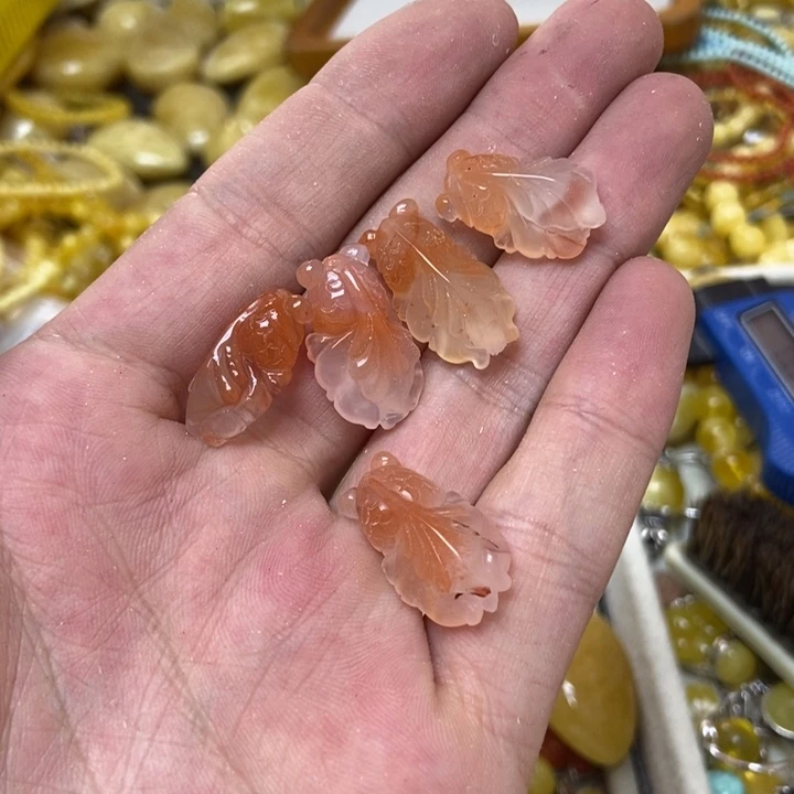 南红玛瑙未镶嵌吊坠多样性发货其一