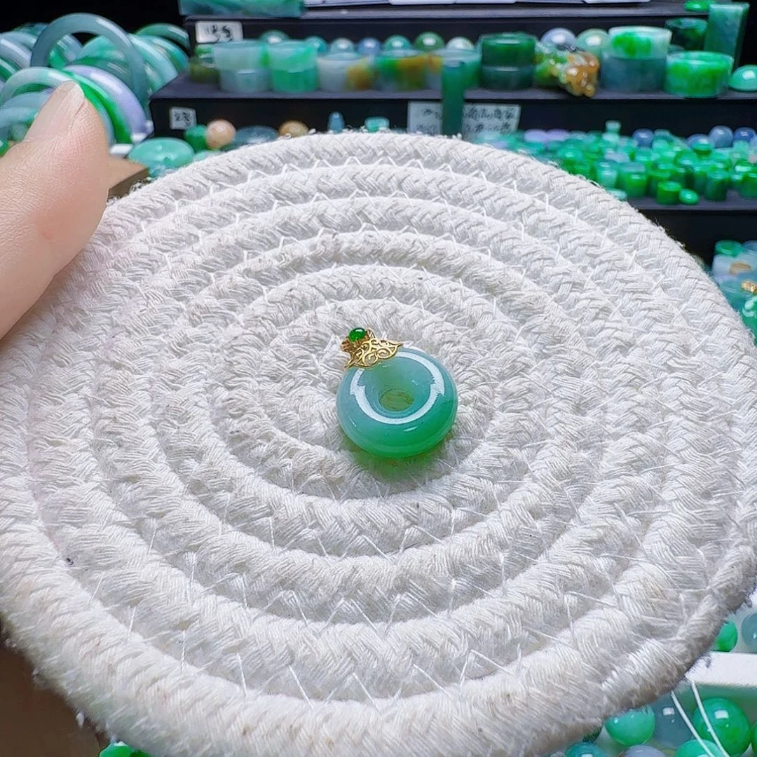 翡翠18K金镶嵌吊坠(不含链)