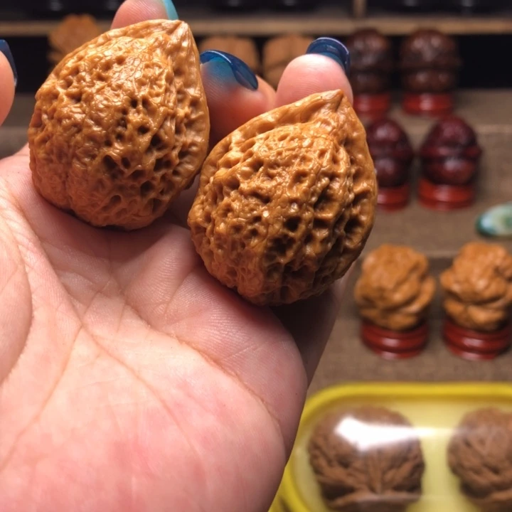 把件橄榄核50寿桃35