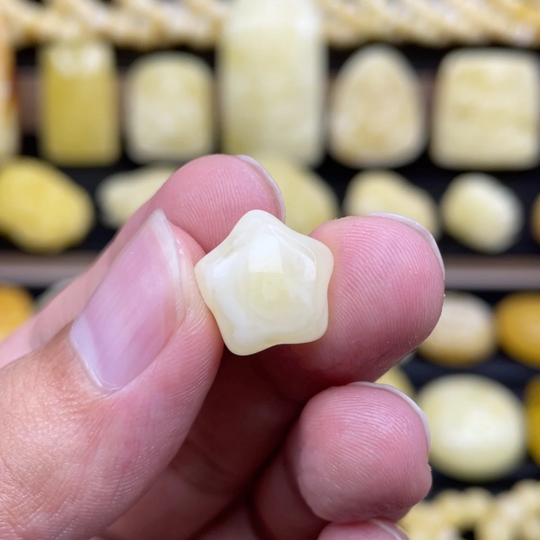 裸石琥珀未镶嵌琥珀蜜蜡