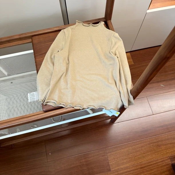【编号S696】67323-05-儿童木耳边打底衫B浅绿色-ML