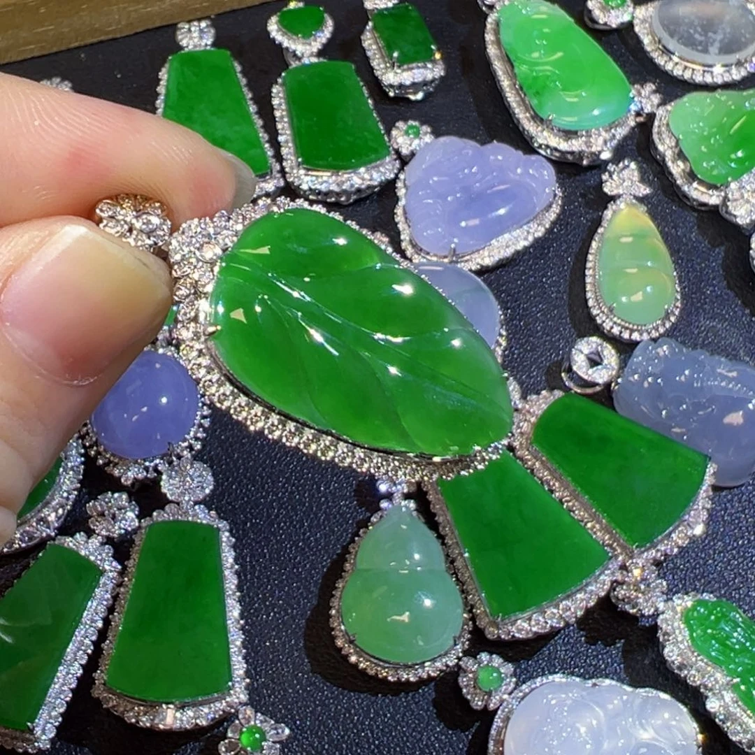 翡翠18K金镶嵌吊坠(不含链)