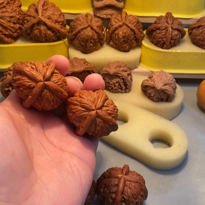 拿***箭文玩核桃吊坠jjjjnmmmm