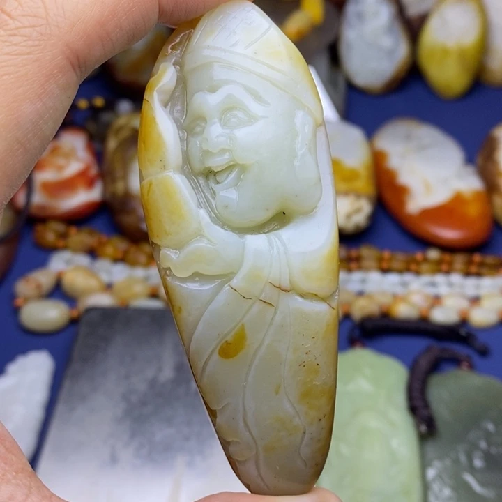 和田玉未镶嵌珠宝奇石