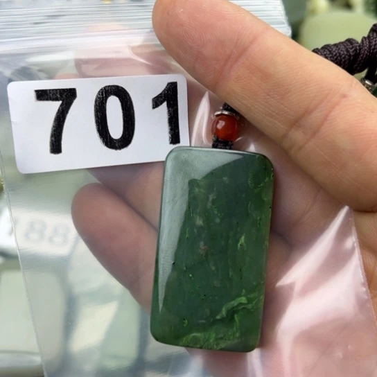 和田玉未镶嵌珠宝半成品