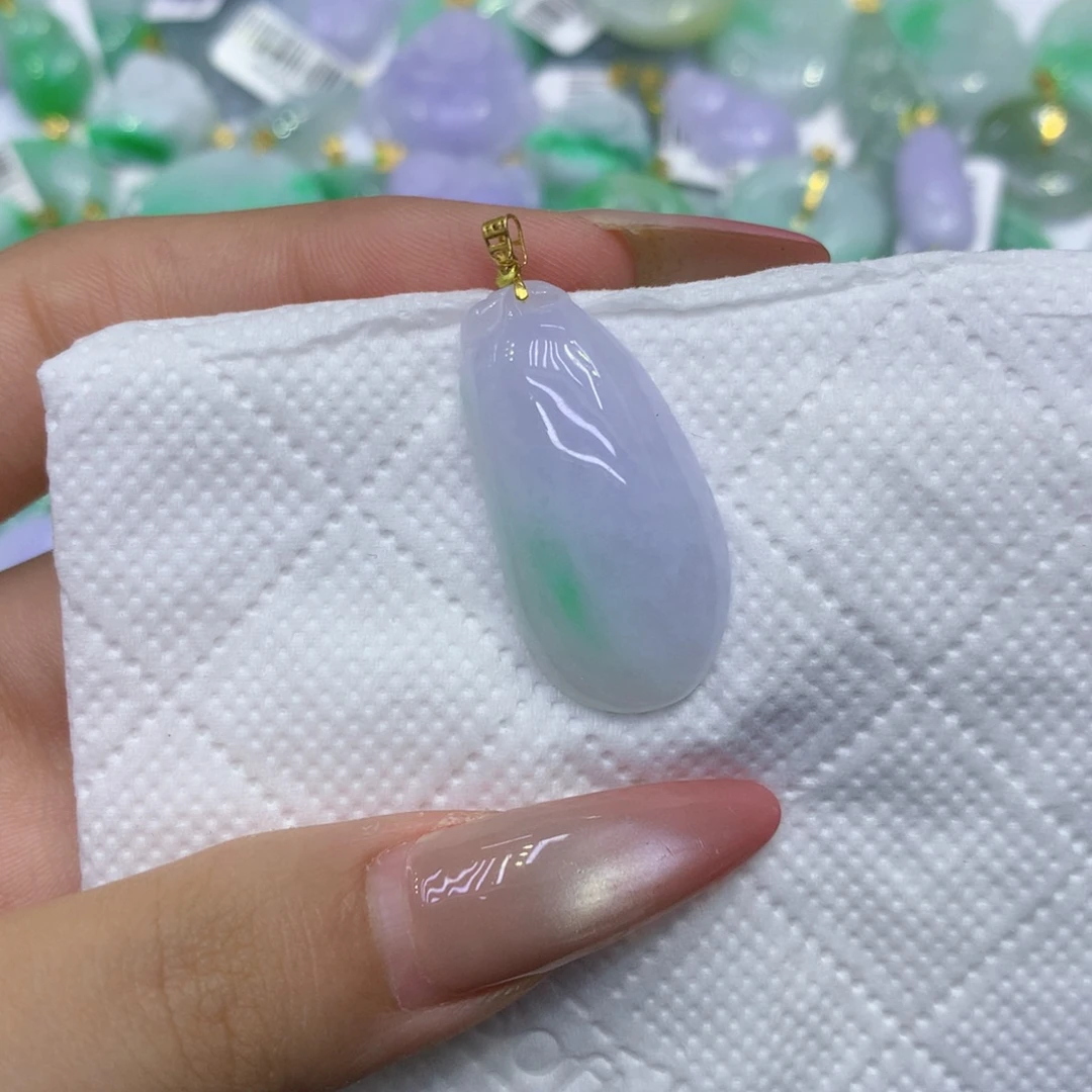 翡翠18K金镶嵌颈饰111111111111