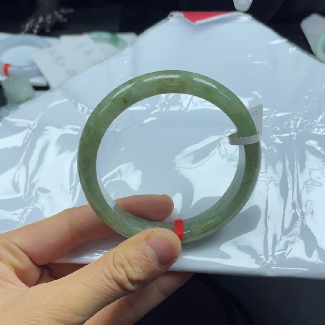 未镶嵌手镯翡翠天然翡翠手镯