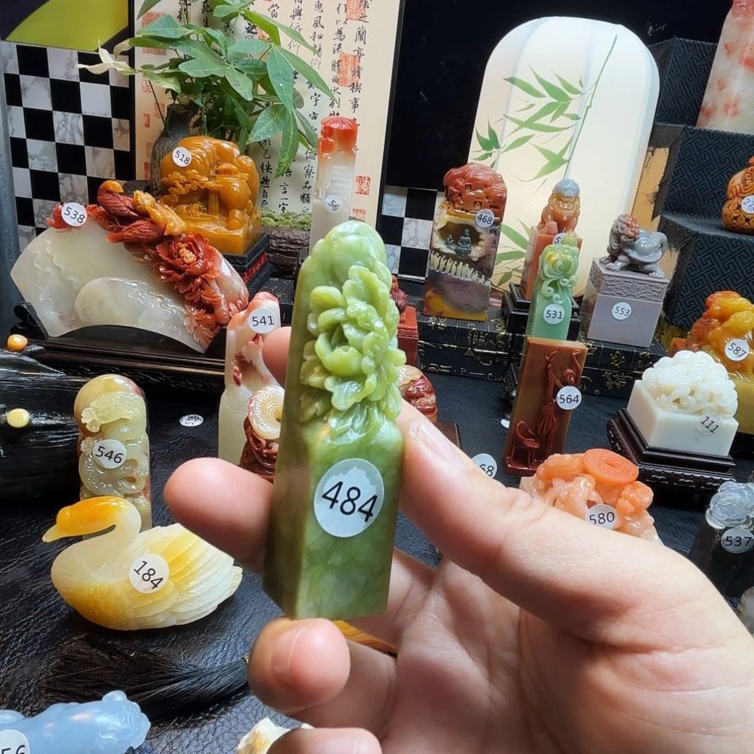 寿山石印石牡丹花