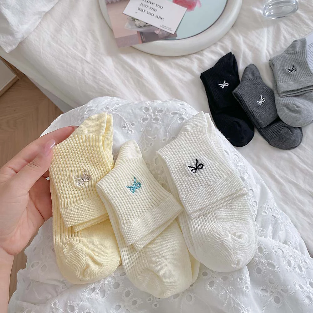 极致扛起球纯色透气刺绣吸汗学院风短袜日系女袜短筒成人薄款女