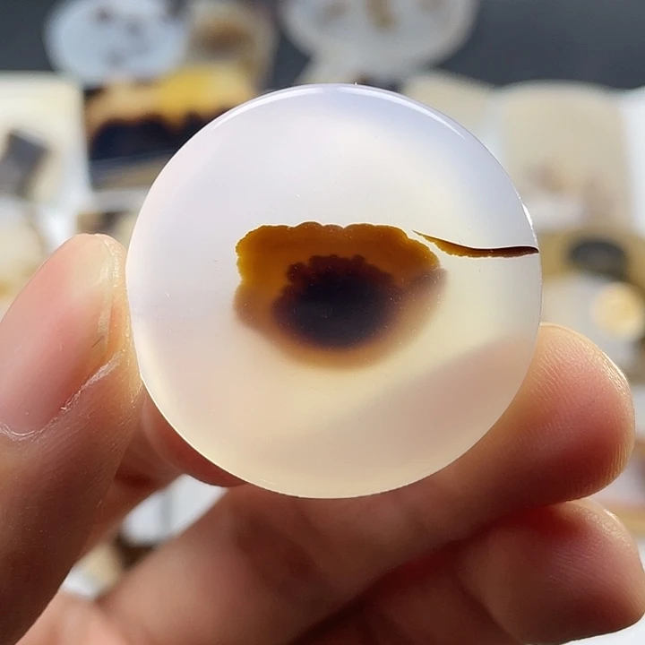 玛瑙/玉髓未镶嵌颈饰