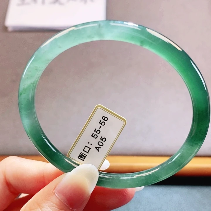 翡翠未镶嵌手镯翡翠手镯12