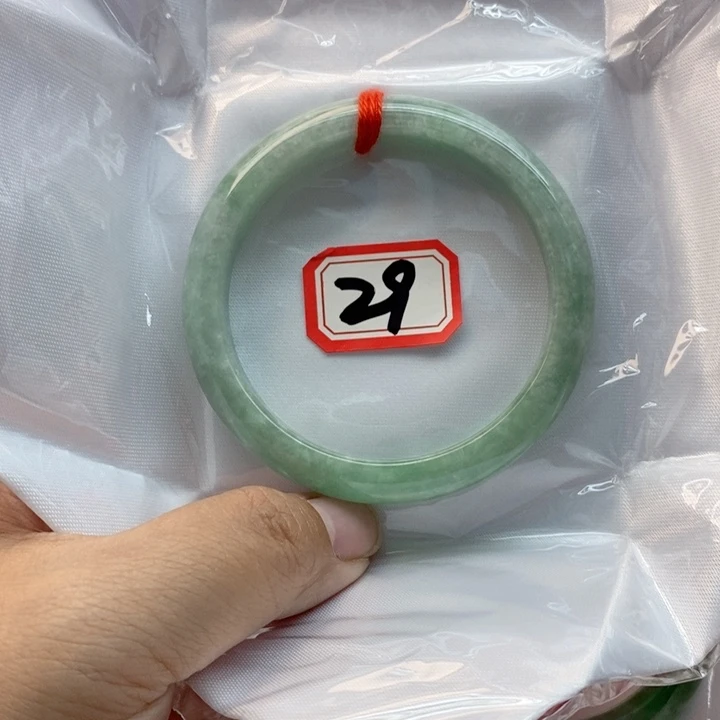 翡翠未镶嵌手镯翡翠