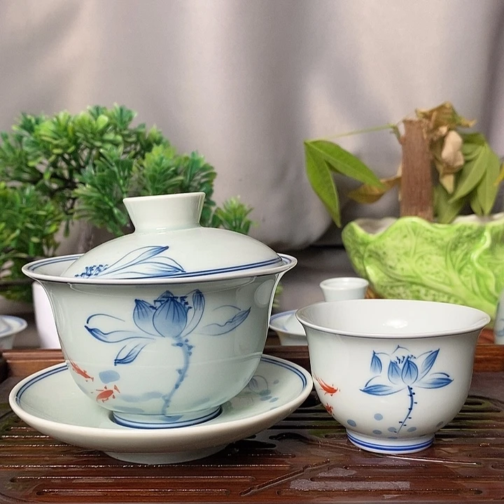 160ml手绘荷花盖碗送主人杯