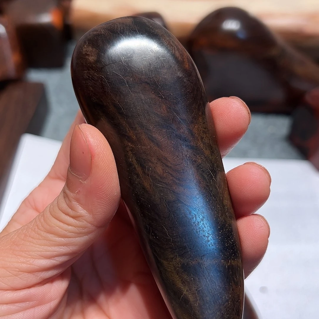 交趾黄檀（大红酸枝）知****子