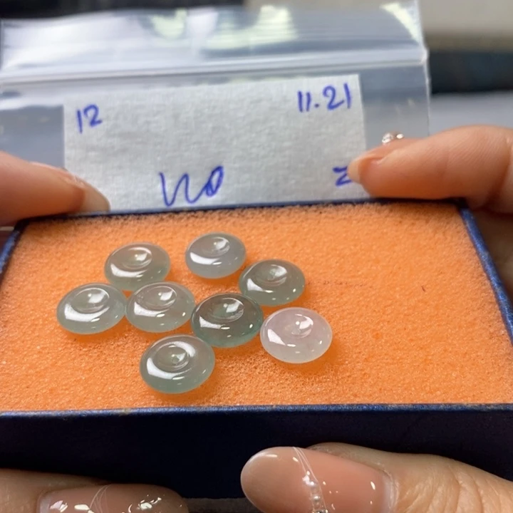 定制翡翠未镶嵌不退