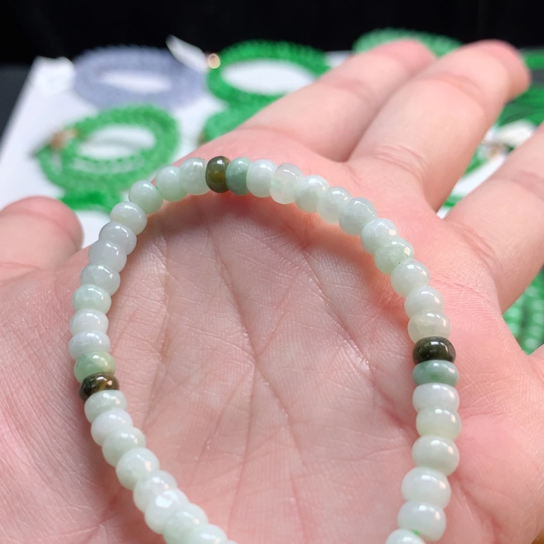 翡翠未镶嵌手链翡翠