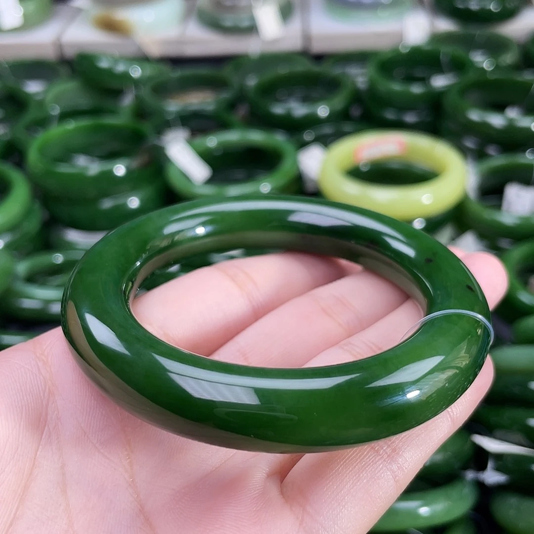 和田玉（碧玉）手镯未镶嵌