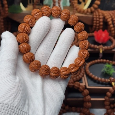 吊坠桃核用****215双脊龙手串