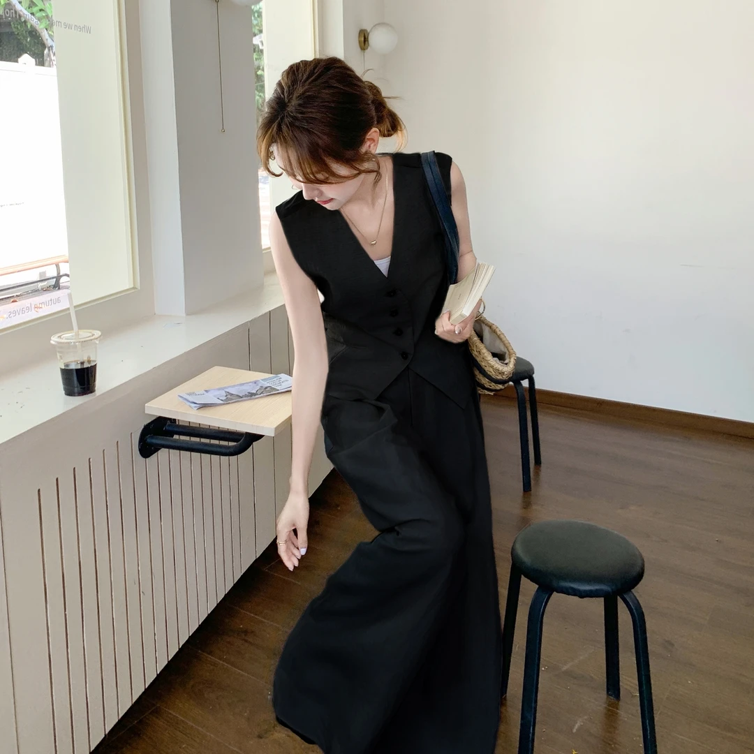 黑色气质高级感穿搭套装女2025夏季新款老钱风马甲阔腿裤两件套