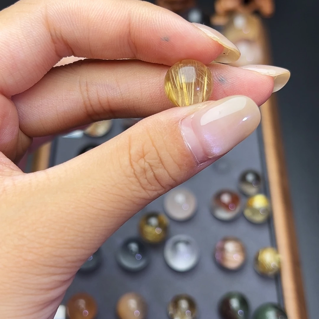 知****水晶珠宝半成品未镶嵌金发11.8mm钛晶 不推荐