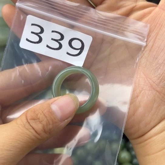 未镶嵌和田玉珠宝半成品峥*
