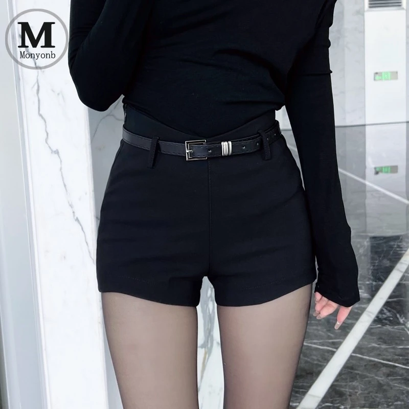 配腰带2025秋冬新款黑色弹力短裤女显瘦设计感高腰紧身辣妹靴裤潮