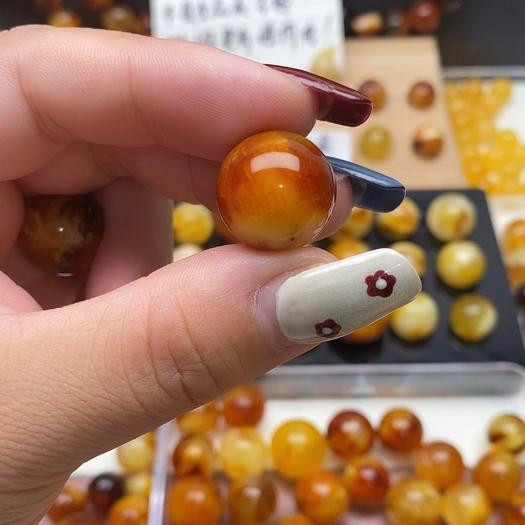 庞***胧裸石虫珀未镶嵌蜜蜡