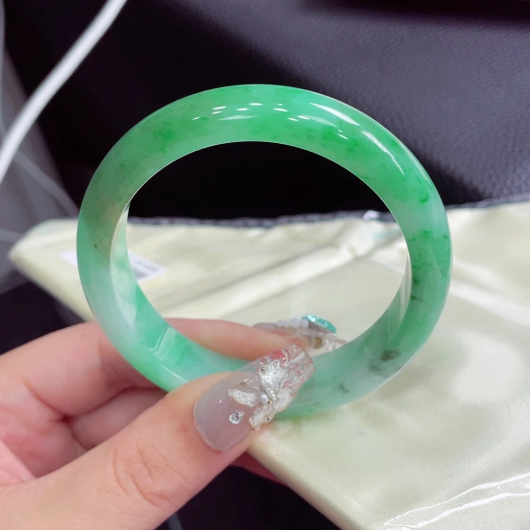 未镶嵌手镯翡翠翡翠