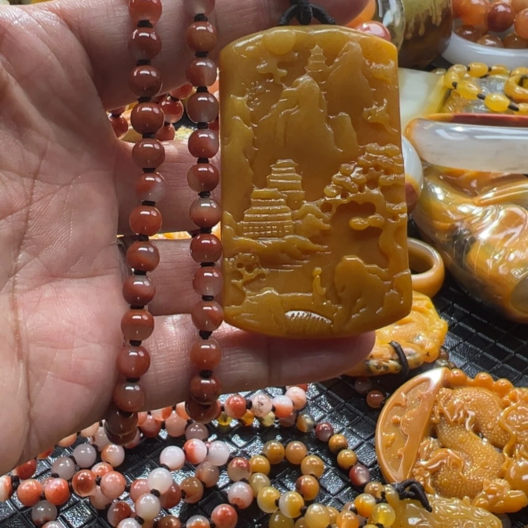 石英质玉未镶嵌颈饰