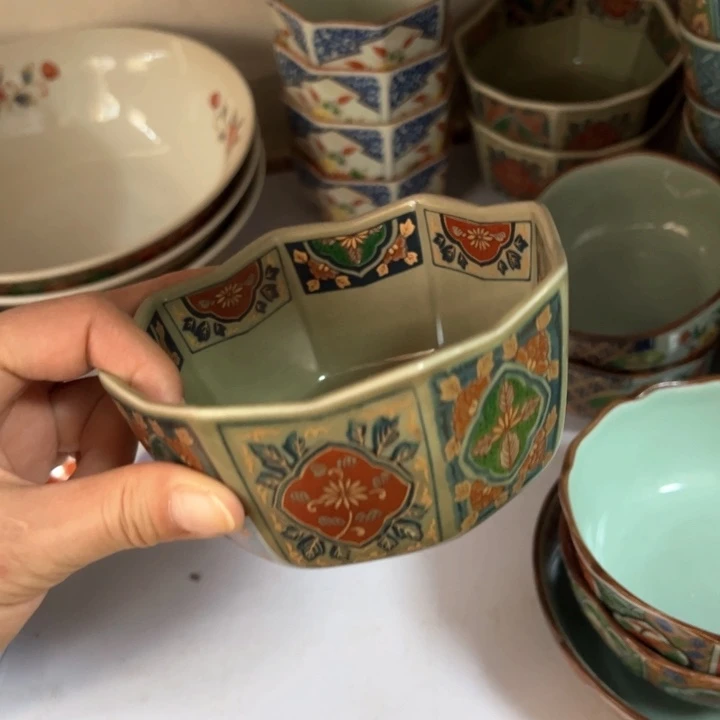 盖碗瓷器直播放漏中