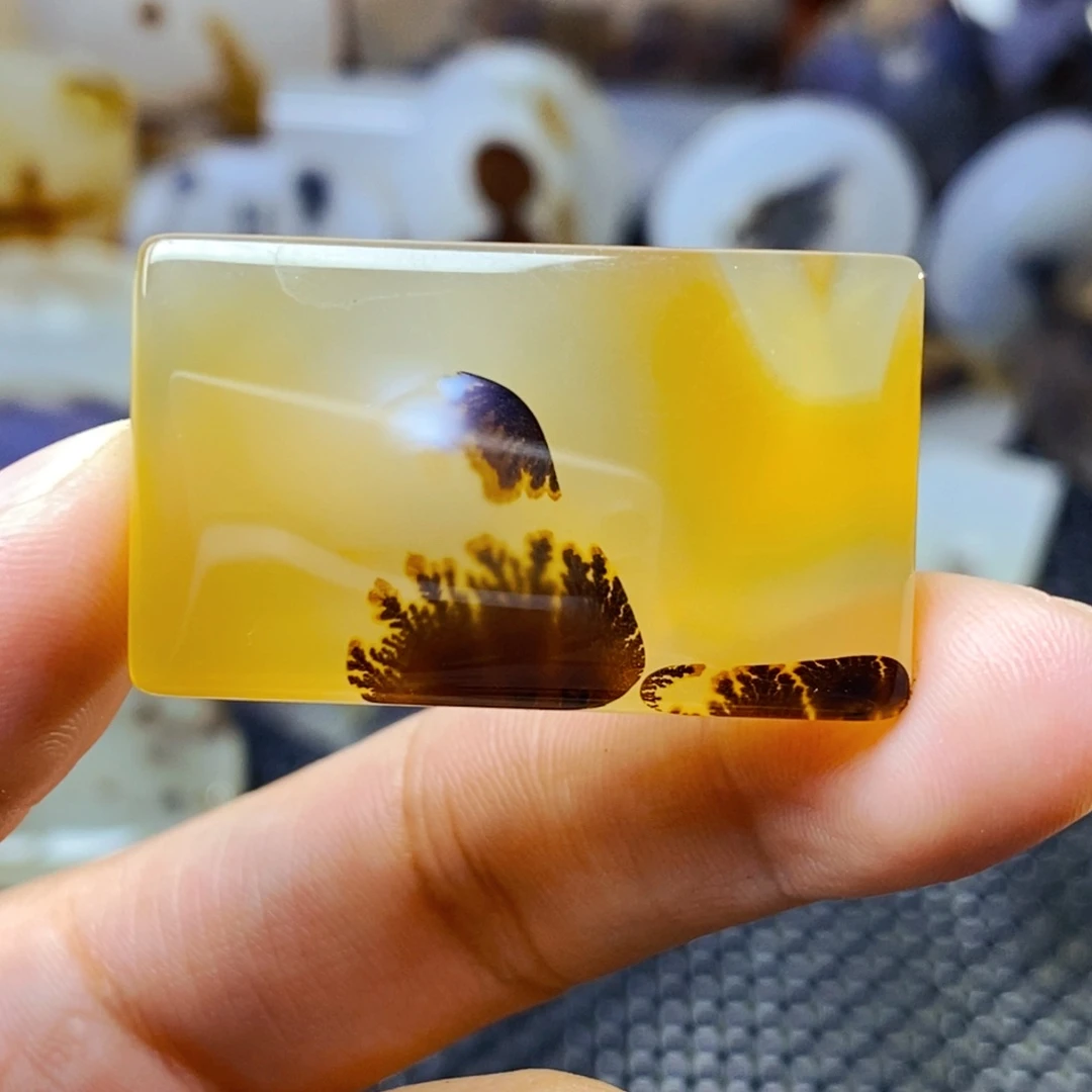 玛瑙/玉髓未镶嵌珠宝奇石