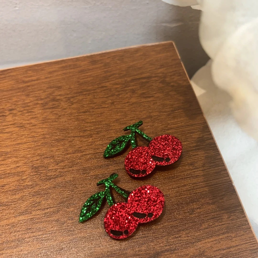 东大门樱桃发夹一对Y36