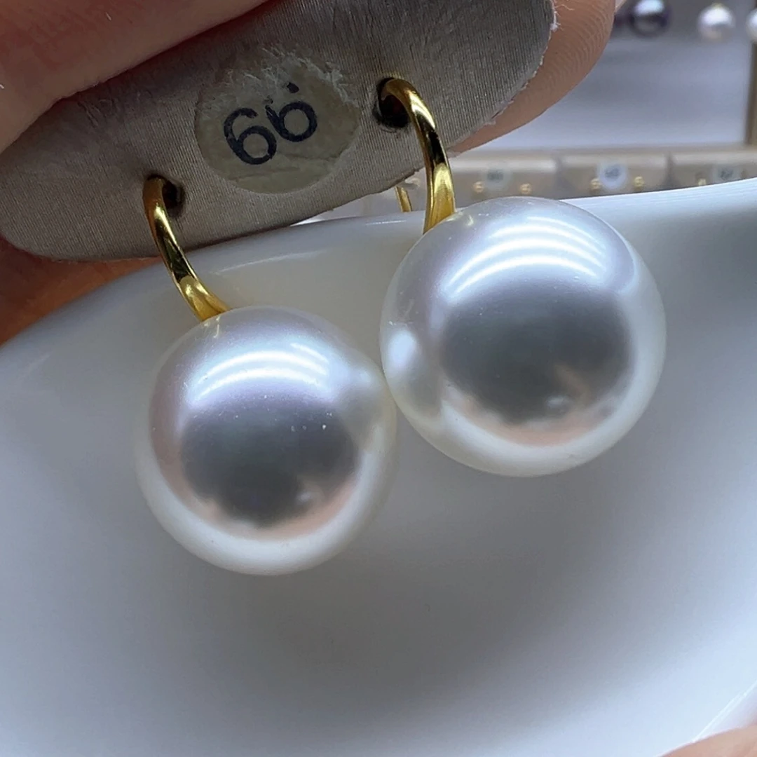 18K金镶嵌淡水珍珠耳饰