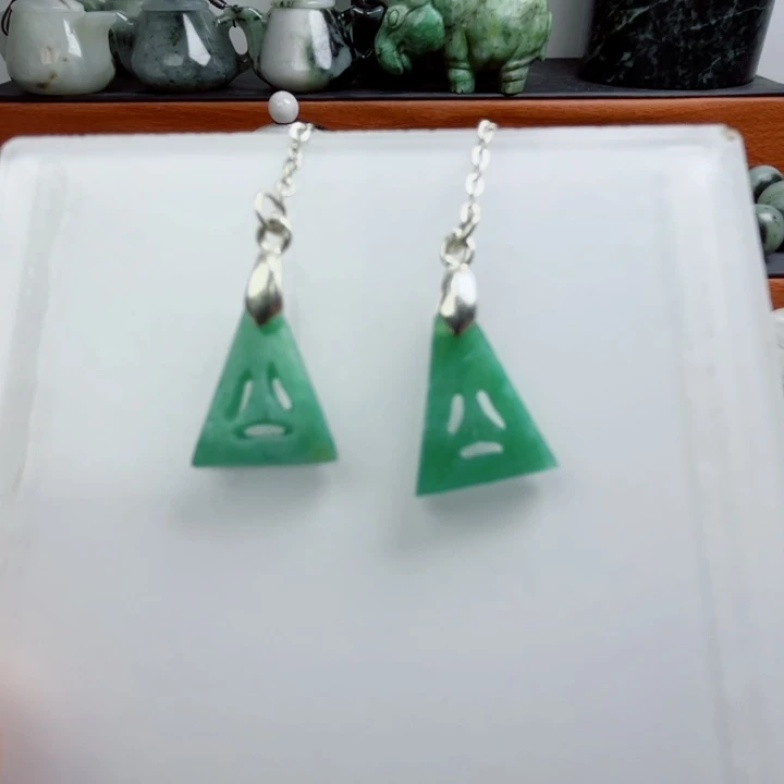 独山玉未镶嵌珠宝半成品