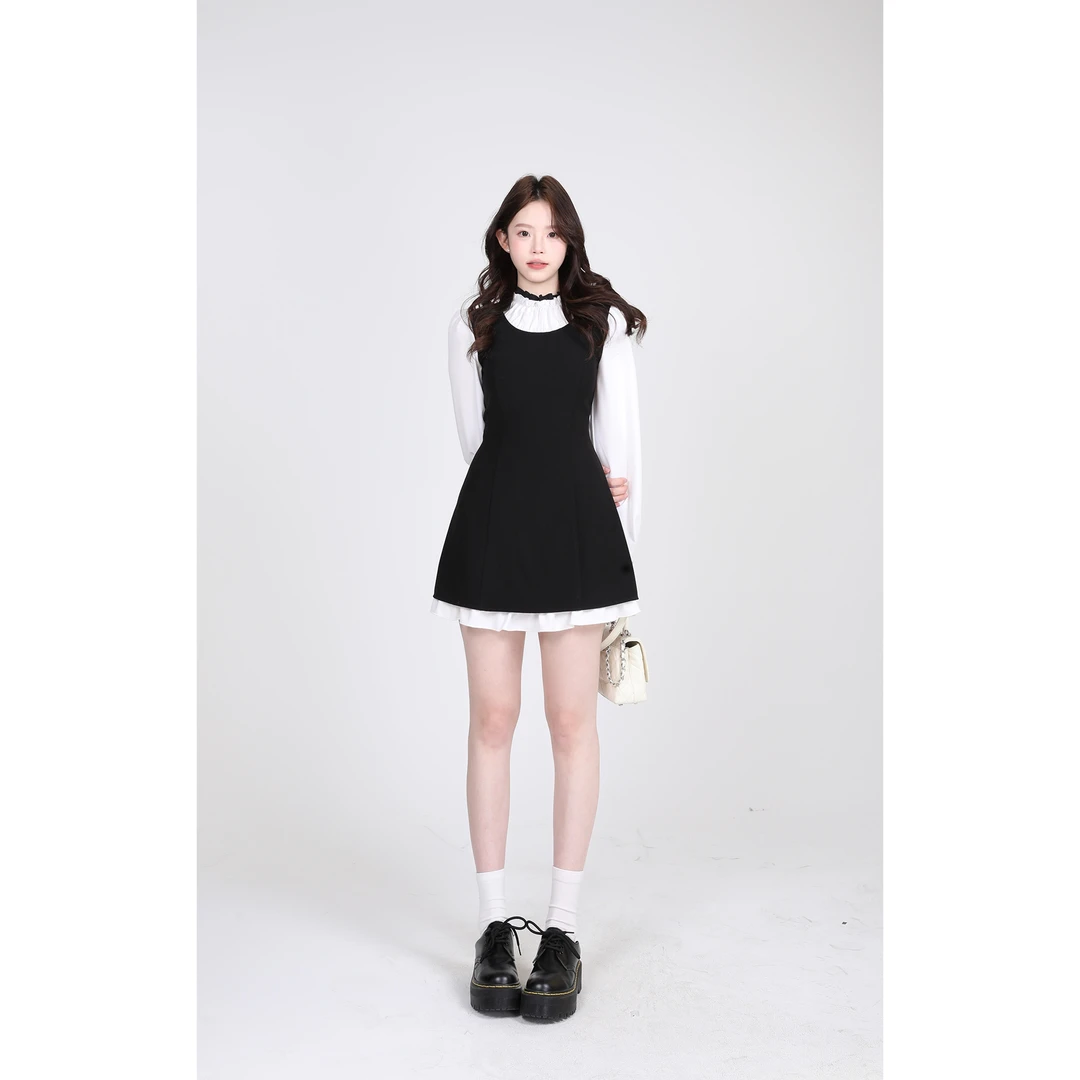 金川川 长岛恋人 韩系时尚小众设计抽皱领撞色假两件显瘦连衣裙