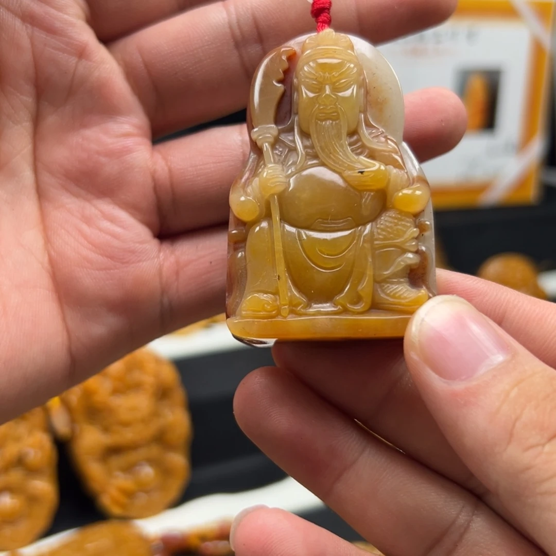 未镶嵌石英质玉（黄龙玉）黄龙玉